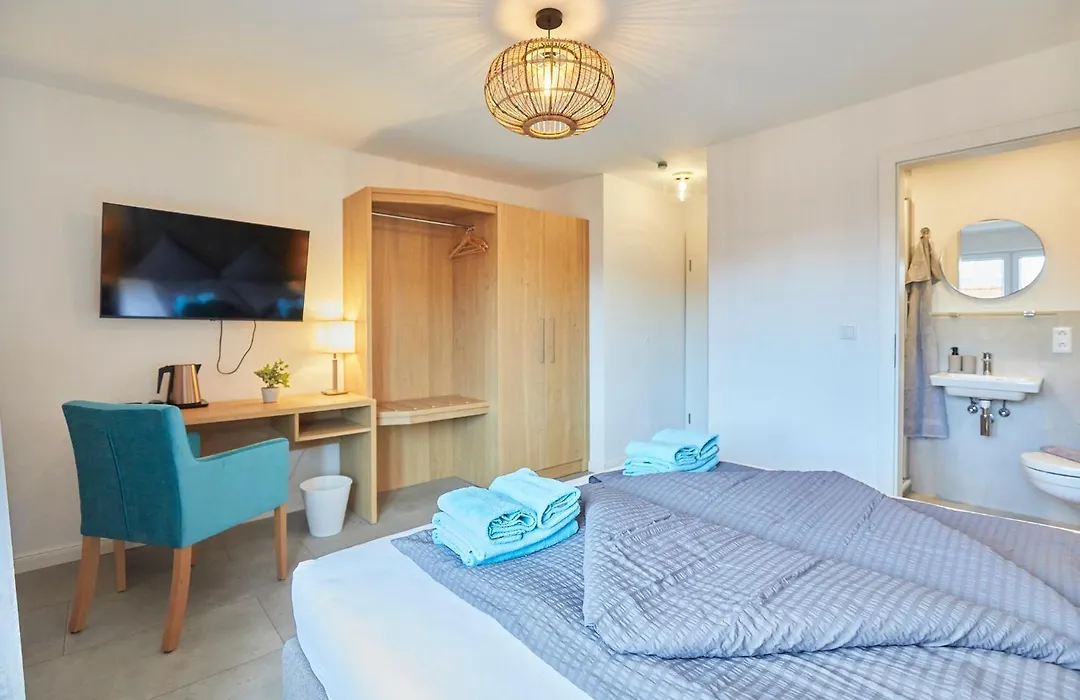 Haus Antina-1